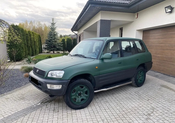 Toyota RAV4 cena 19900 przebieg: 220000, rok produkcji 1998 z Kielce małe 37